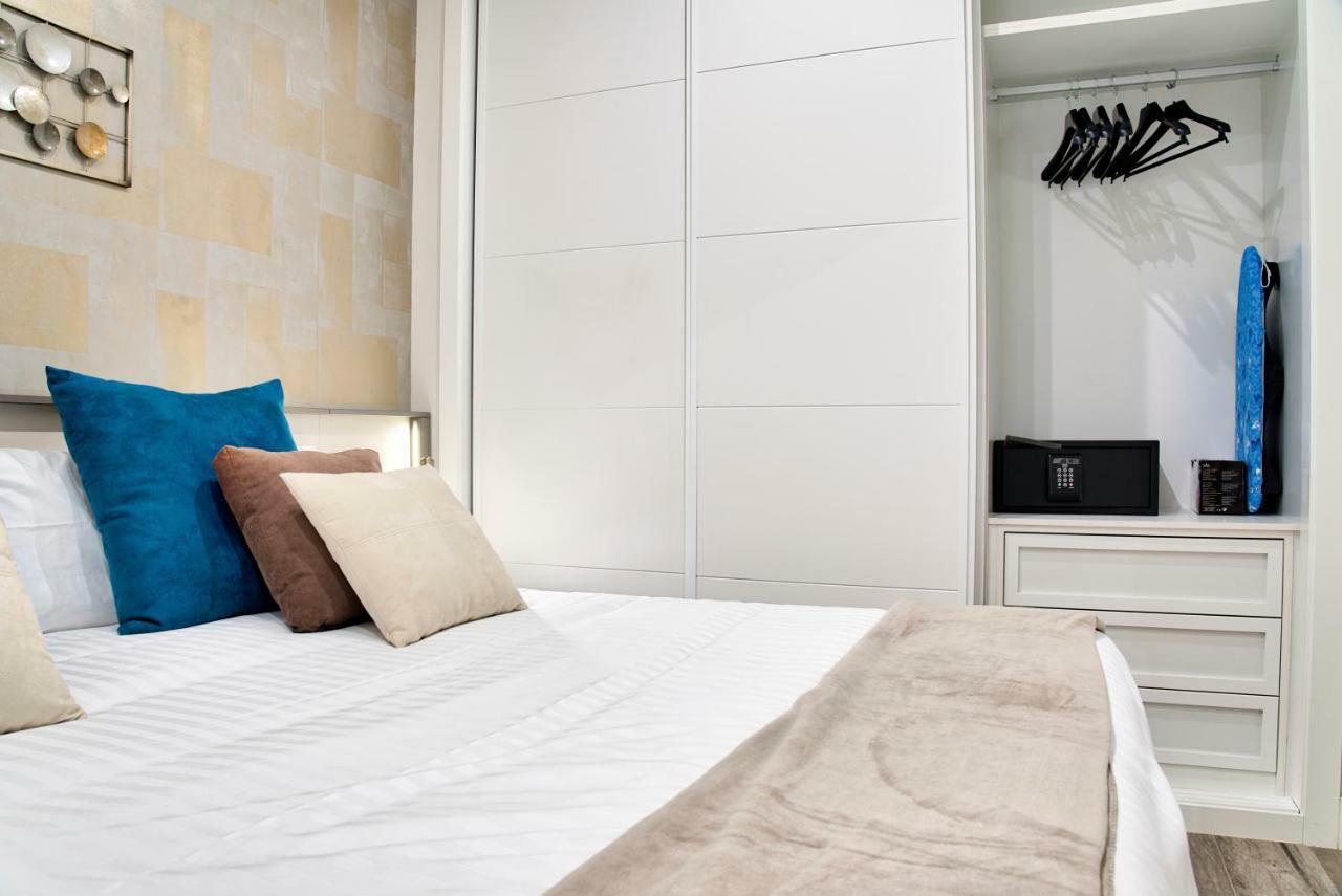 Apartamentos Cava Baja มาดริด ภายนอก รูปภาพ