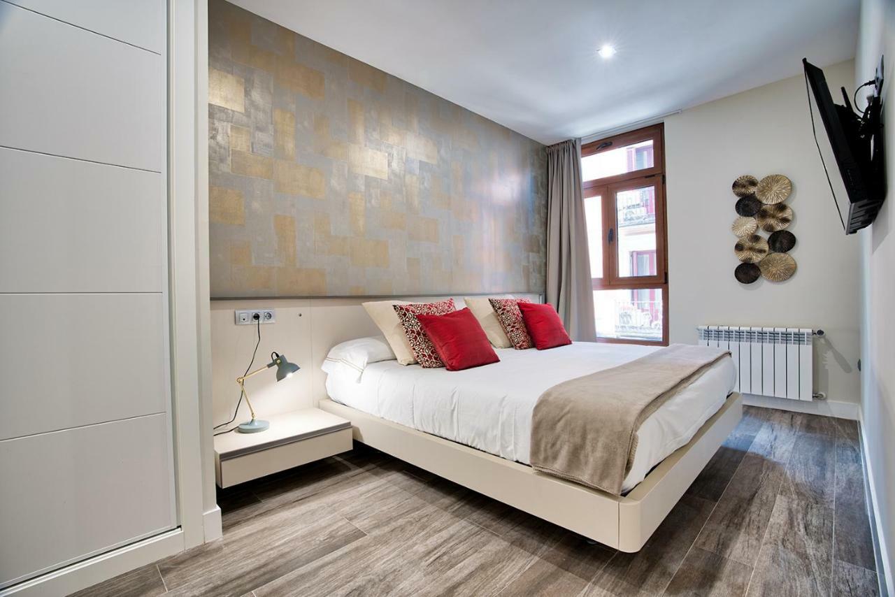 Apartamentos Cava Baja มาดริด ภายนอก รูปภาพ