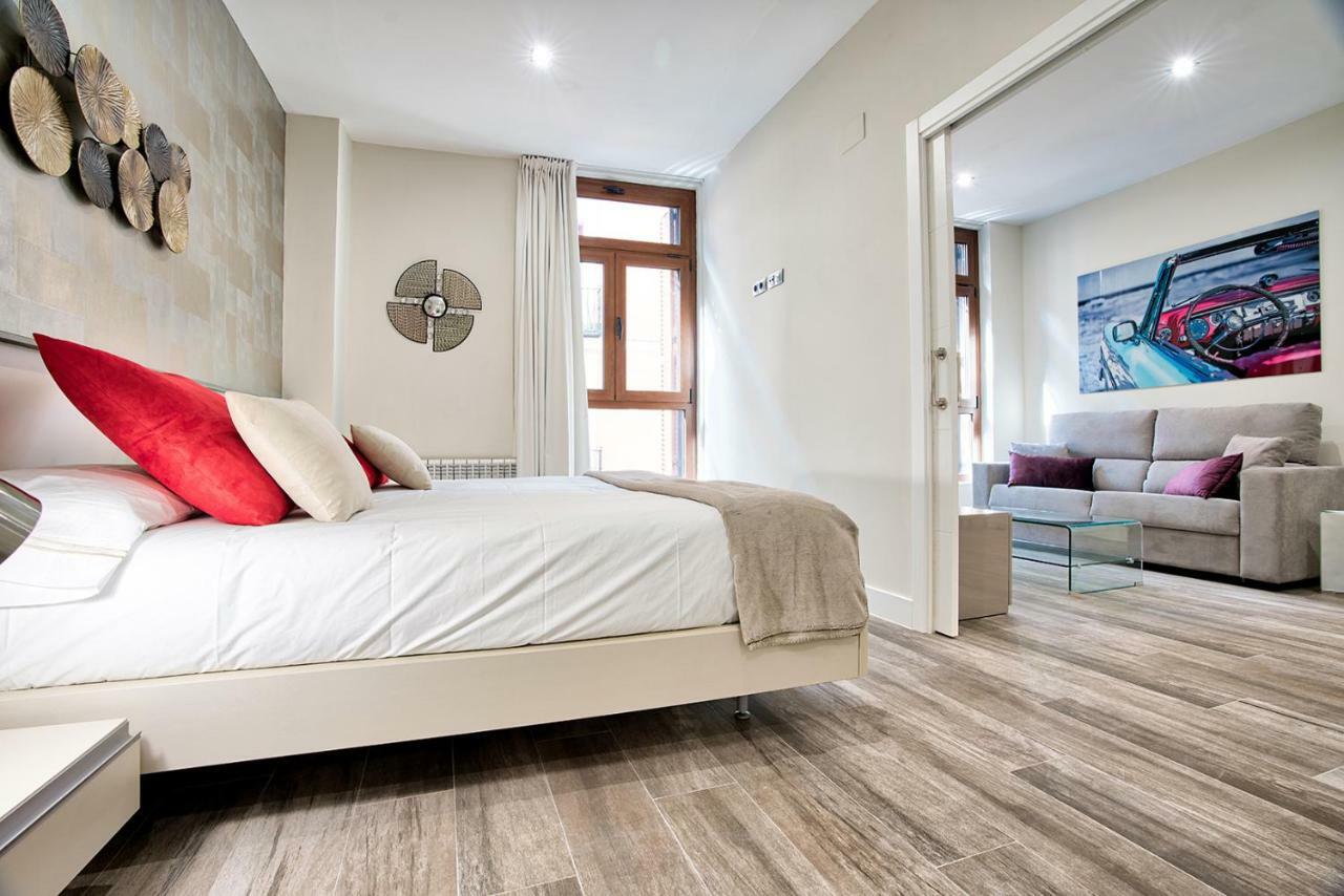 Apartamentos Cava Baja มาดริด ภายนอก รูปภาพ
