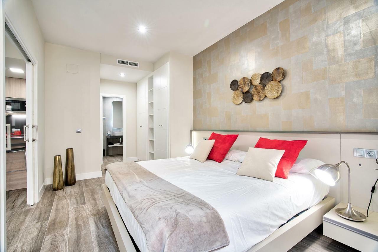 Apartamentos Cava Baja มาดริด ภายนอก รูปภาพ