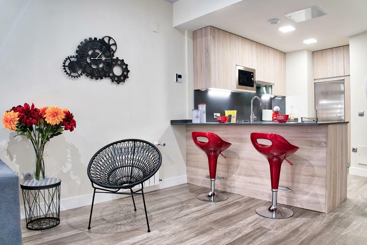 Apartamentos Cava Baja มาดริด ภายนอก รูปภาพ