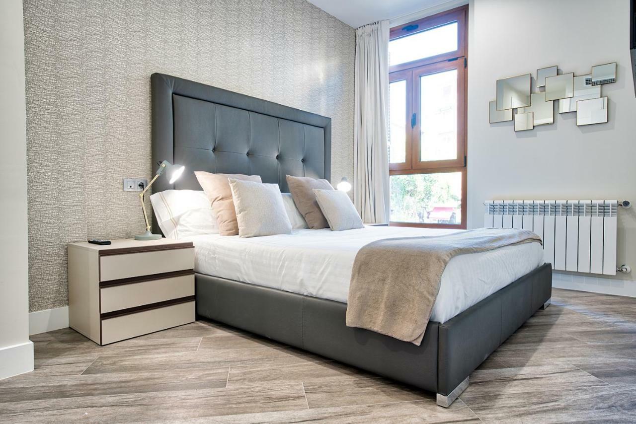 Apartamentos Cava Baja มาดริด ภายนอก รูปภาพ