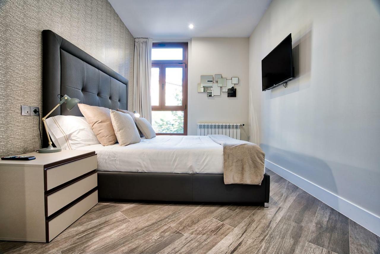 Apartamentos Cava Baja มาดริด ภายนอก รูปภาพ