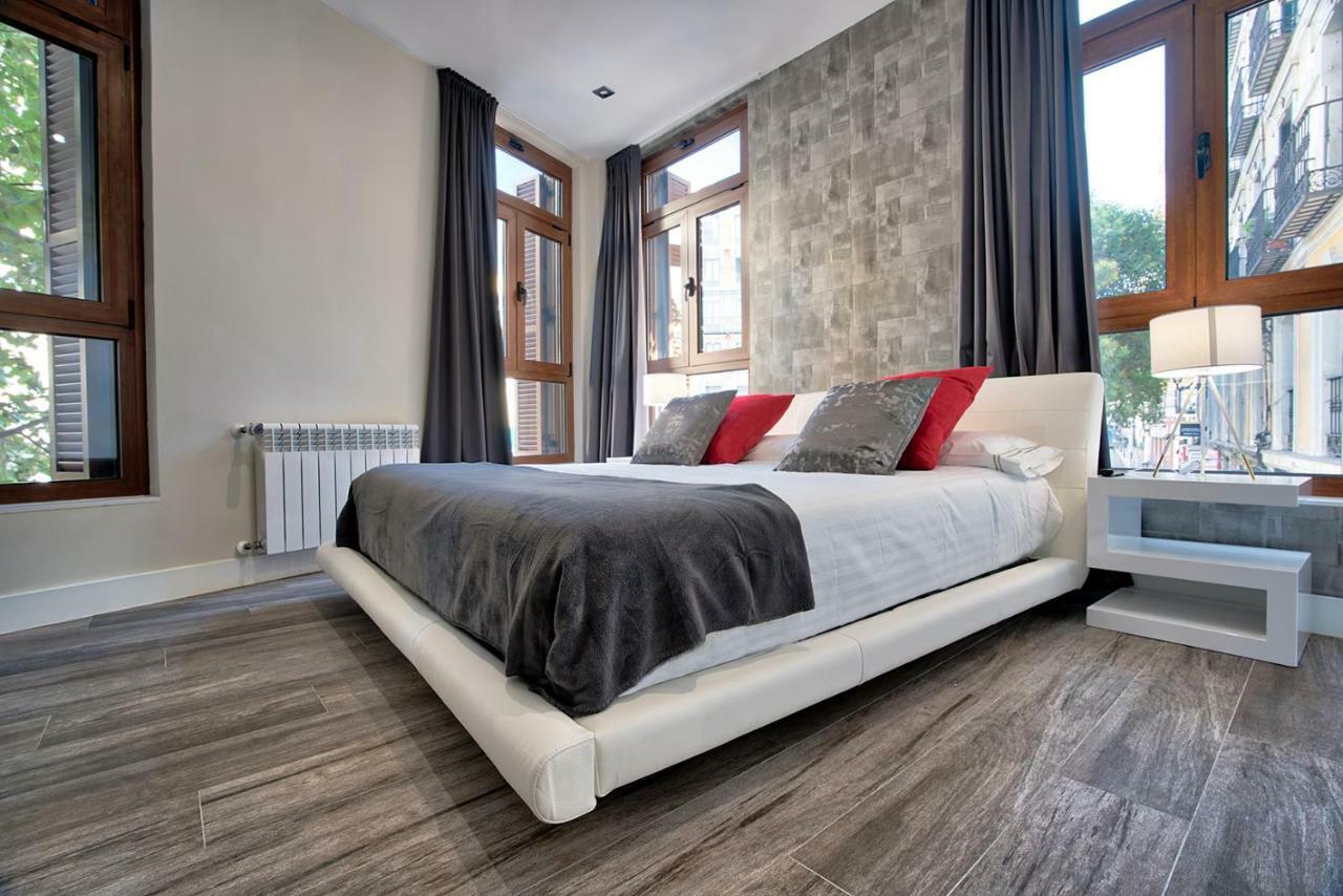 Apartamentos Cava Baja มาดริด ภายนอก รูปภาพ