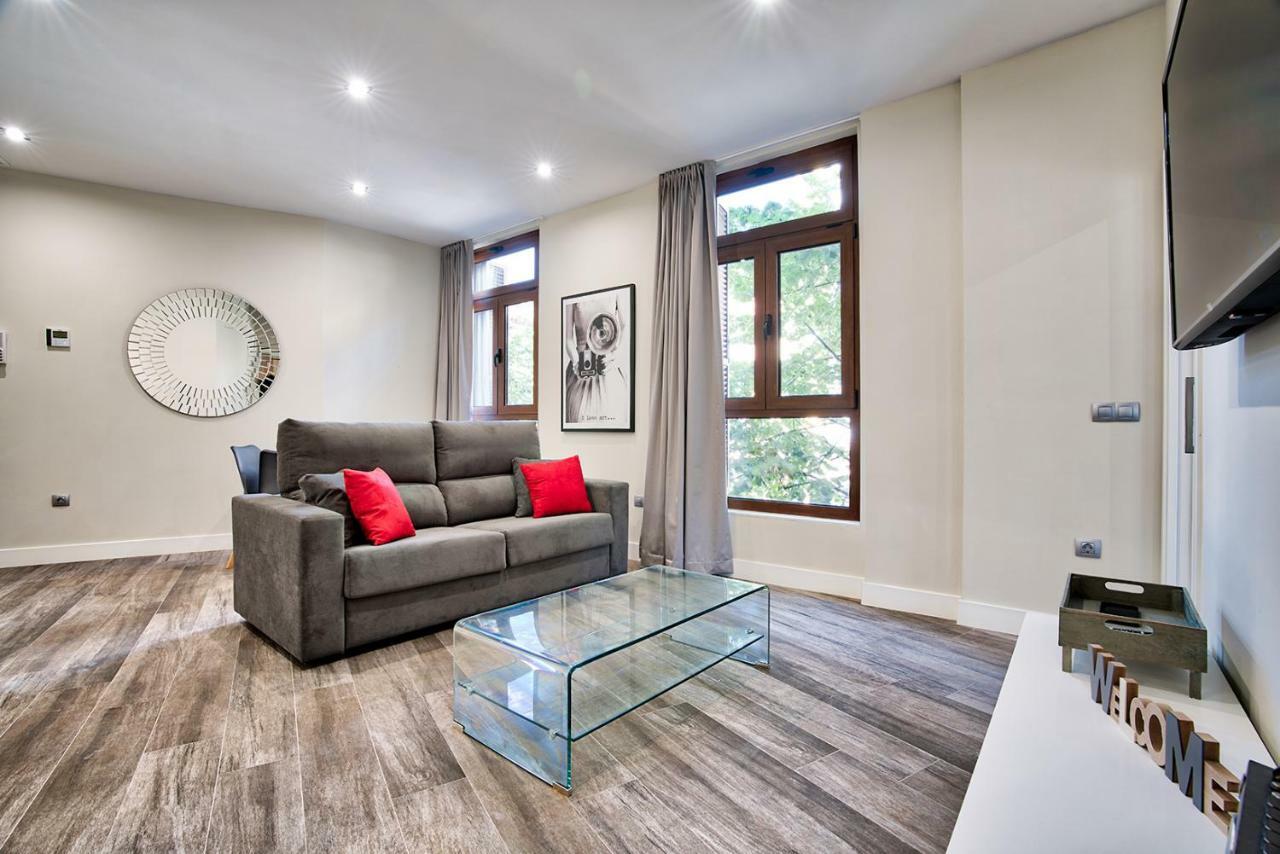 Apartamentos Cava Baja มาดริด ภายนอก รูปภาพ